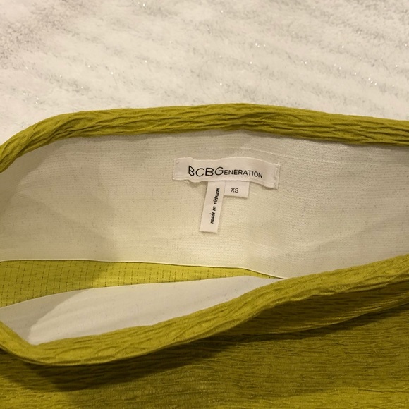 BCBGeneration lime green mini skirt - Picture 2 of 2